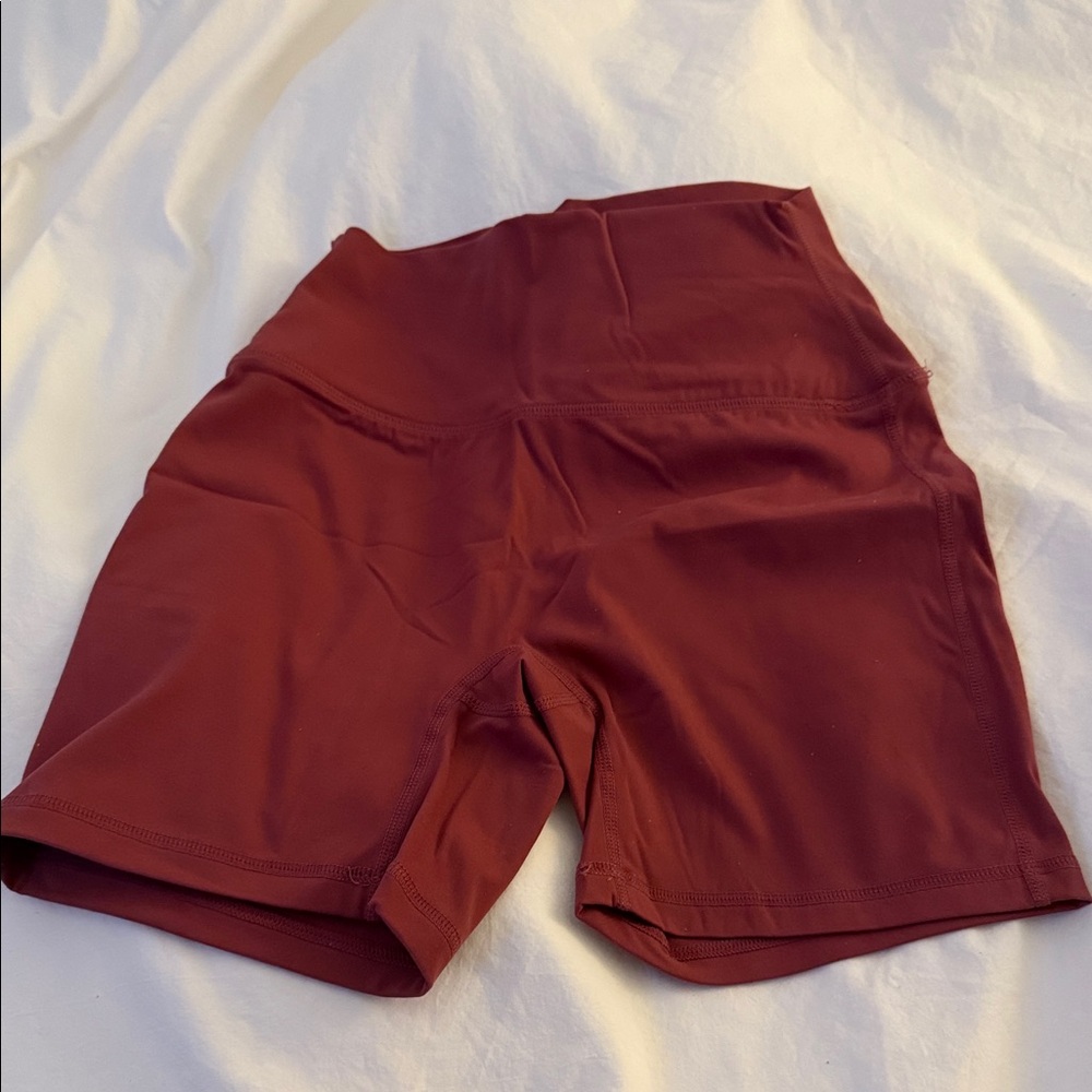 Women's Burgundy workout shorts - set active